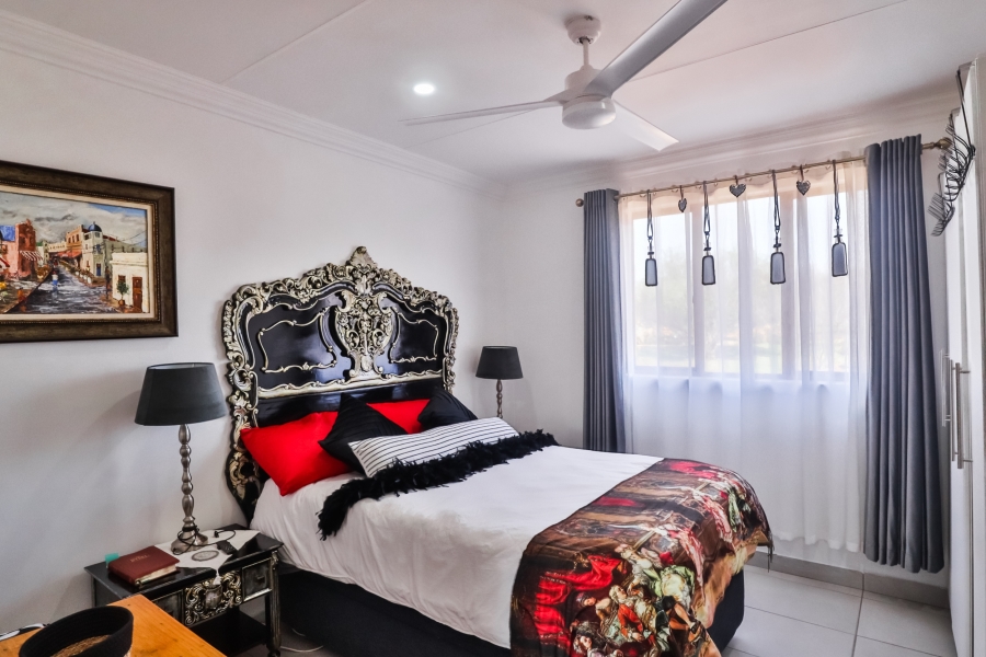 3 Bedroom Property for Sale in The Coves North West